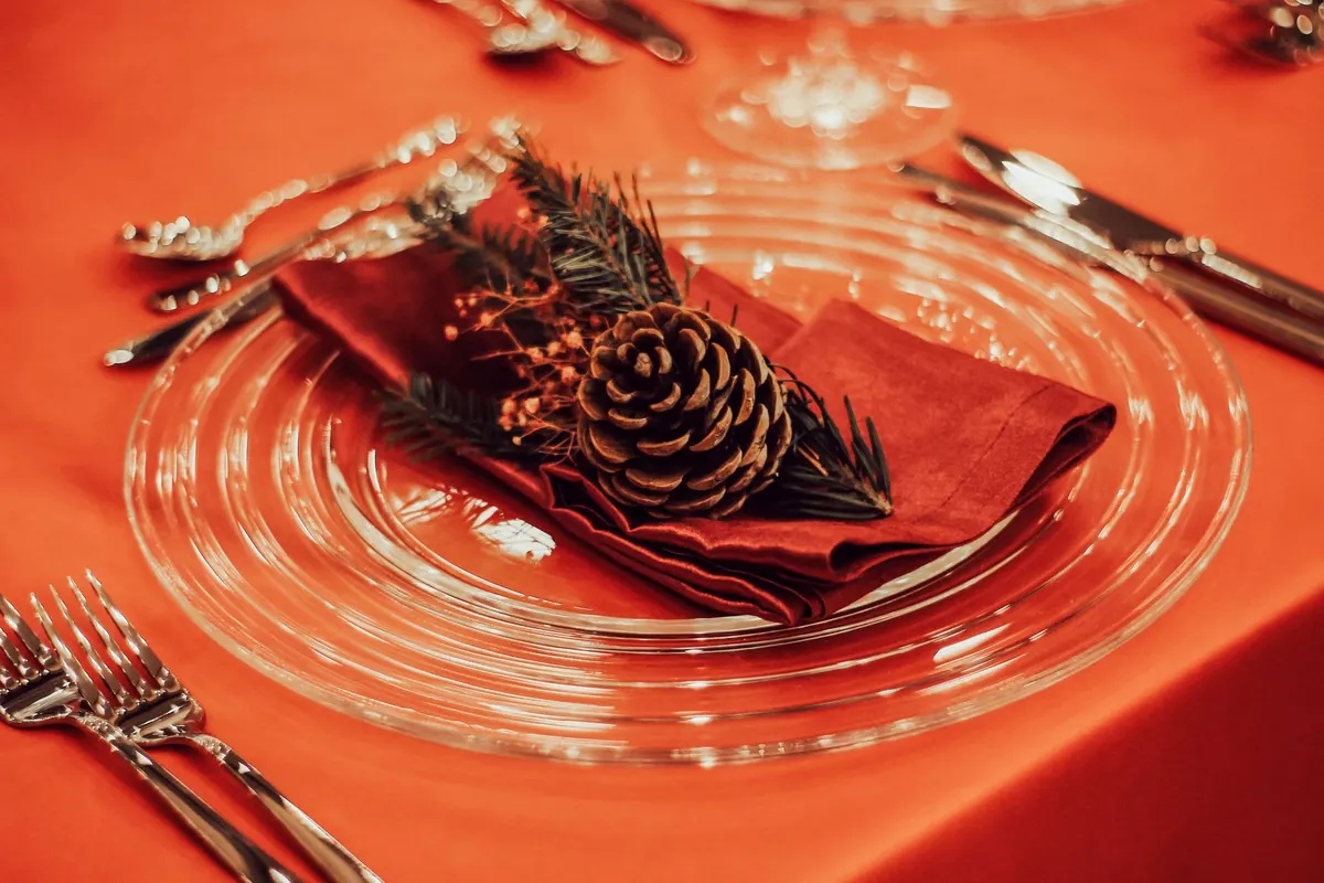 The Luxury Home Decor Checklist for Hosting Christmas in a Small Flat
